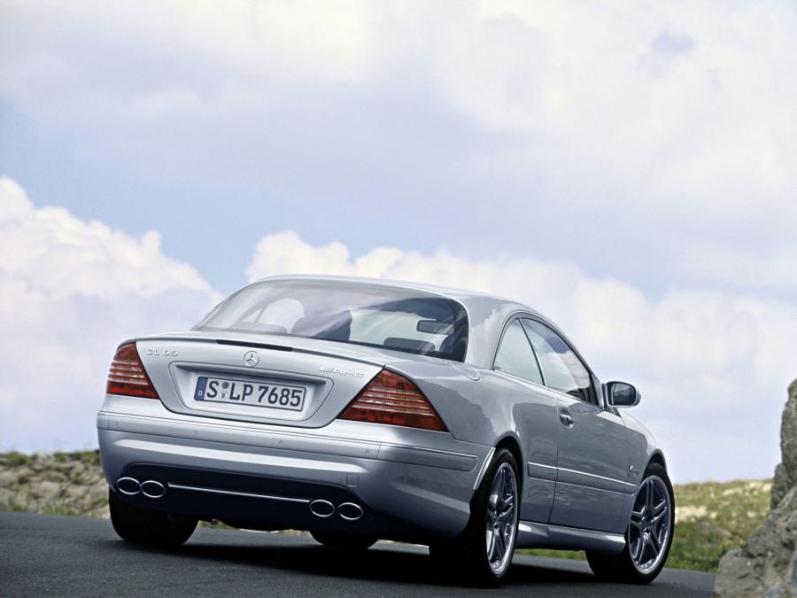  Mercedes-Benz CL65 AMG 2003 года  (фото 11 из 20)